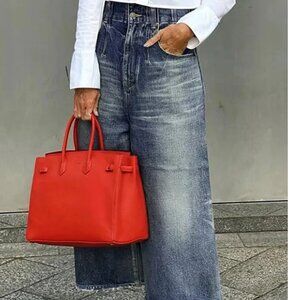 Wide Legged Ankle Jeans